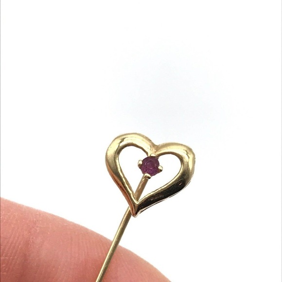 14K Solid Yellow Gold Vintage Ruby Stone Open Heart Love Themed Stick Pin - Picture 6 of 6
